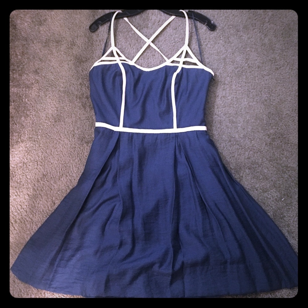 Jessica Simpson Blue & Ivory Dress. Size 6